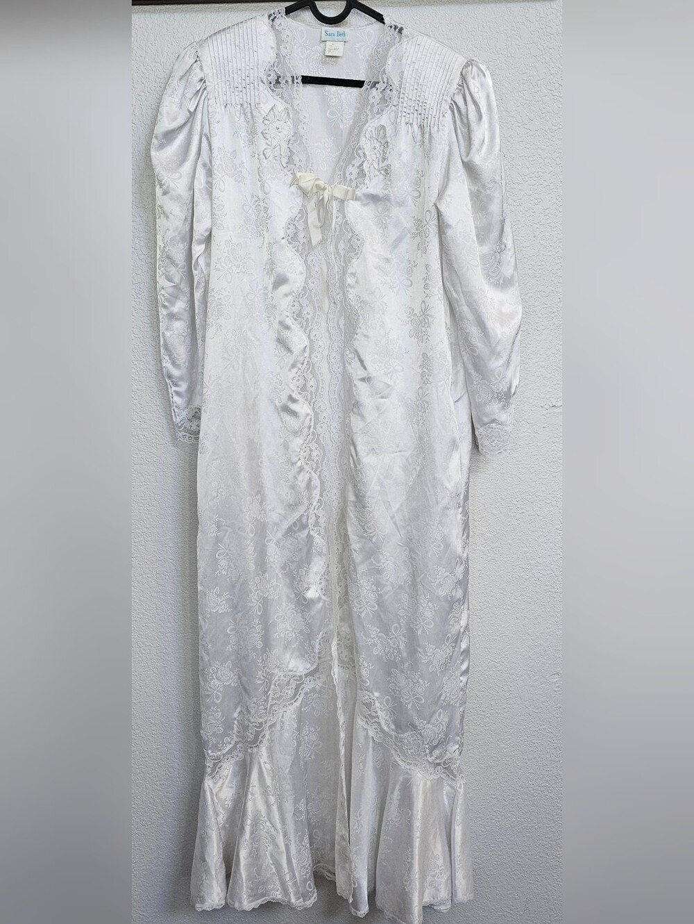 Sara Beth White Satin Ribbon Bow Lace Cottage Core Long Nightgown Robe Medium